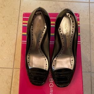 BCBG Girls size 5.5